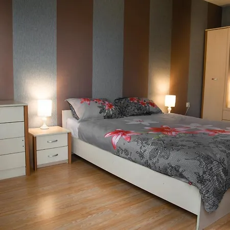 Sofia Central Hotel Apartments 2*